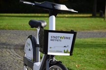 Mietfiets-Pedelec von schräg vorne 