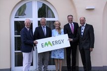 BM Öhmann, MdB Röring, BM Schulze Hessing, Hilkenbach, Nießing mit EMERGY Schild